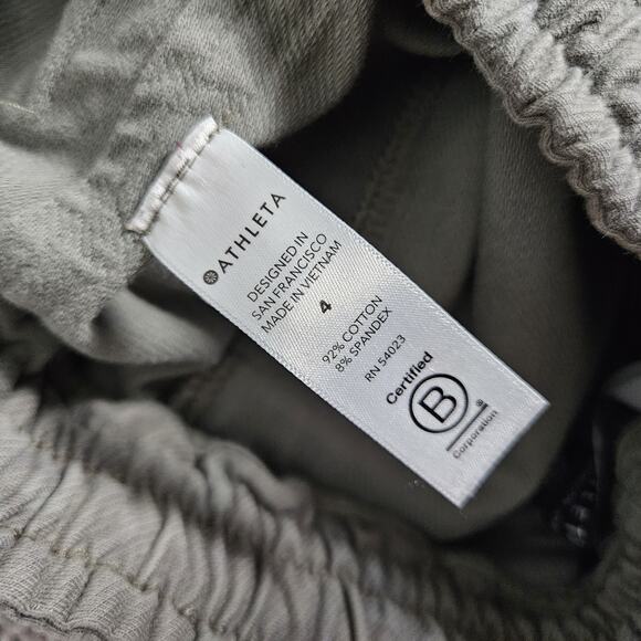 Athleta Pants Womens 4 Green Camo Printed Farallon Joggers Stretch Activewear - Picture 4 of 10